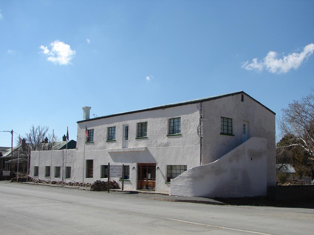 The Whitehouse Inn Sutherland Dış mekan fotoğraf
